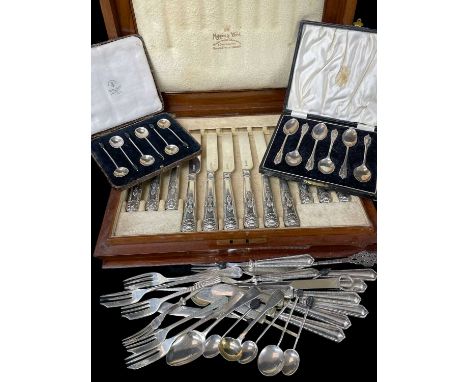 ASSORTED SILVER FLATWARE, including Late Victorian Mappin & Webb cased half set of six Kings pattern fruit knives and forks, 