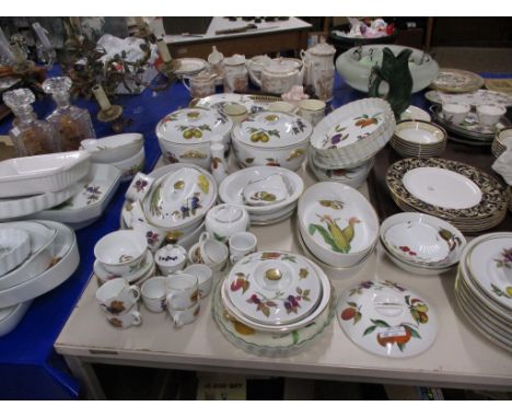 QUANTITY OF ROYAL WORCESTER DINNER WARES, MAINLY EVESHAM PATTERN COMPRISING TWO LARGE TUREENS, TWO SMALLER TUREENS, TWO PASTR