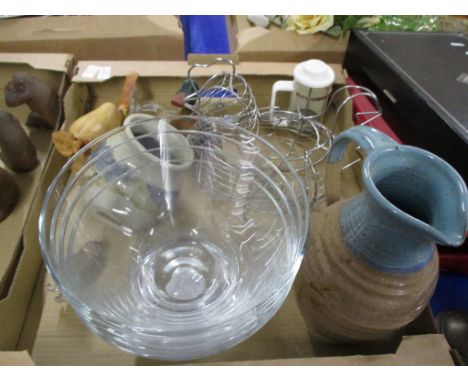 TRAY CONTAINING GLASS WARES AND CERAMIC ITEMS INCLUDING STUDIO POTTERY TYPE JUGS