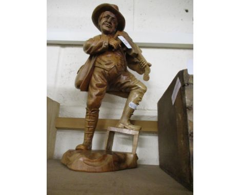 WOODEN MODEL OF A GENTLEMAN PLAYING THE VIOLIN