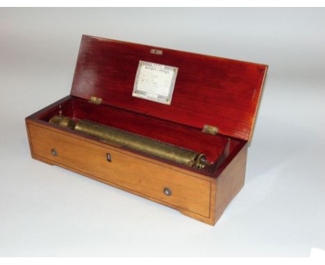 19th century rosewood and ebony strung Nicole Freres music box, playing on eight airs, with label inscribed 'Musique De Genev