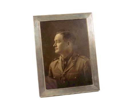 White metal engine turned rectangular photograph frame stamped Sterling, 925, F, 18 x 13.5cm 