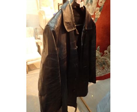 Hugo Boss gents black leather button up coat