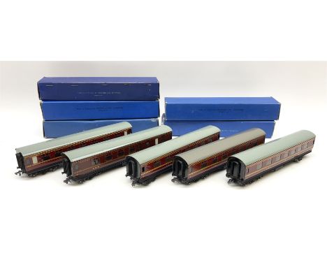 Hornby Dublo - five D3 LMS corridor coaches comprising four First/Third and one Brake/Third; all in light/medium blue boxes (