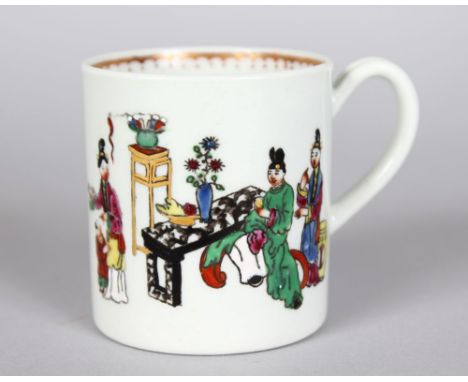 AN 18TH CENTURY WORCESTER COFFEE CAN painted with five oriental figures in various pursuits.
