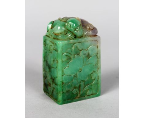 A CHINESE CARVED JADE DESK SEAL.  3ins high.