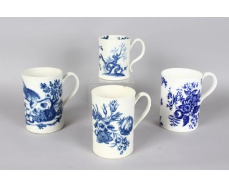 AN 18TH CENTURY WORCESTER MUG of scratch cross type with spreading base painted with the Prunus Root pattern, workman's mark,