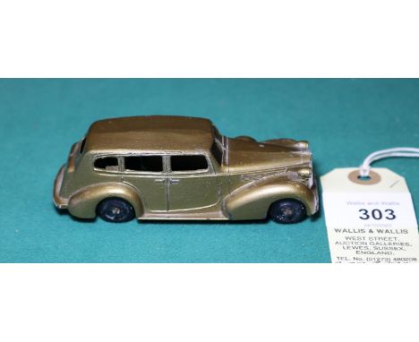 French Dinky Toys Packard Super 8 Limousine (24-P). A rare example made for 1 year only, 1949, finished in metallic gold, wit