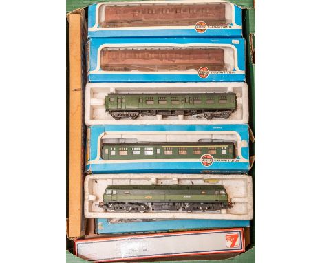 A quantity of OO gauge Model Railway. Including Mainline - BR WR 0-6-0 Tender Loco RN 3210. BR 4-6-0 Tender Loco, Sir Robert 