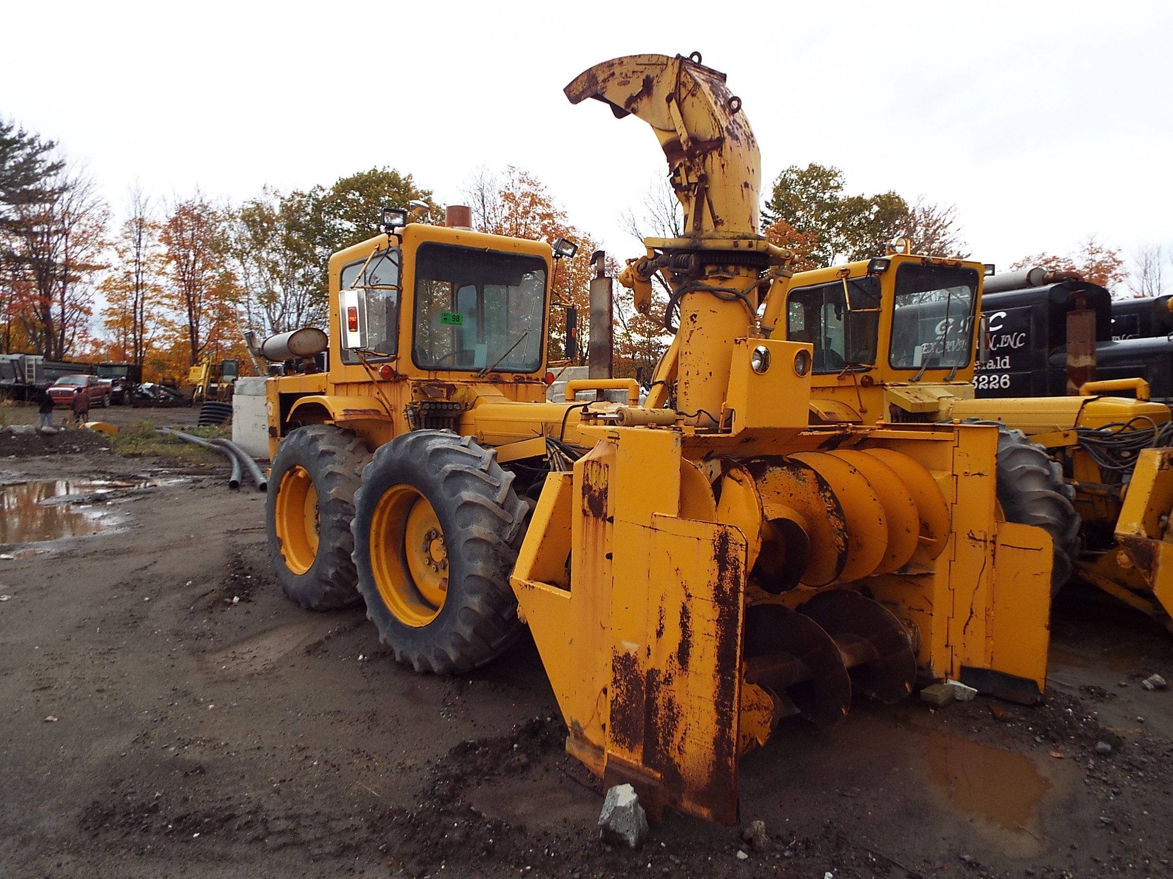 VOHL TWIN AUGER SNOW BLOWER WITH DETROIT DIESEL ENGINE, 4X4, S/N N/A
