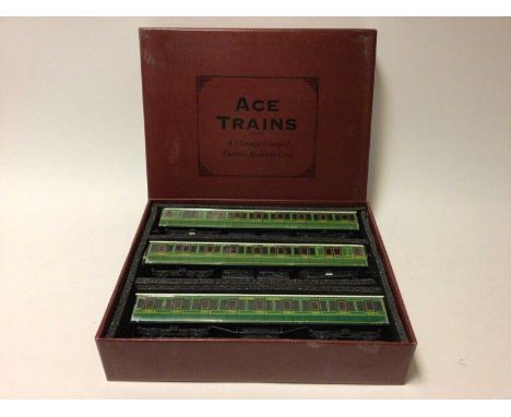 Ace O gauge Vintage SR green Electric Multiple Unit 3rd Class, in original box