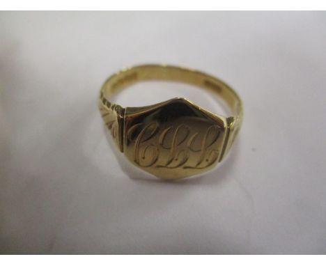 An 18ct gold ring 
