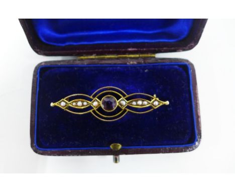 Edwardian 15ct gold amethyst and seed pearl brooch, 4.5cm 