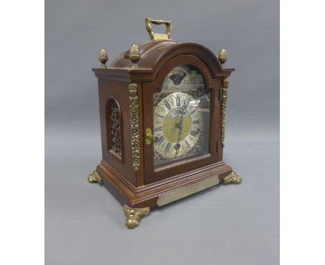 Modern bracket style clock, 29cm