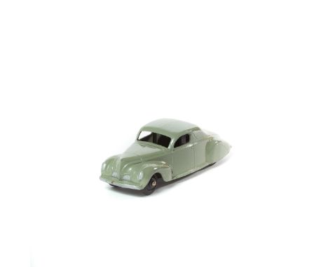 Dinky Toys Lincoln Zephyr Coupe (39c). An example in light grey with dark brown crinkle effect baseplate, black ridged wheels