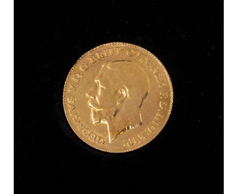 1913 George V Half Sovereign.  Gold Carat: 22ct Gold.  Features the portrait of George V by Bertram Mackennal.  Weighs approx