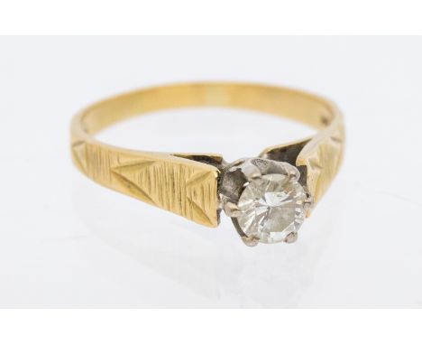 18ct Yellow Gold approx. 0.50ct Solitaire Round Brilliant Cut Diamond ring.  The Round Brilliant Cut Diamond Colour is approx