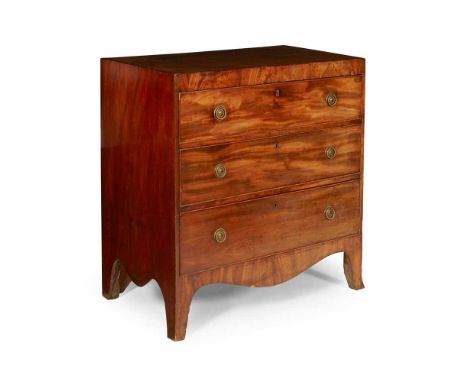 LATE GEORGE III MAHOGANY CHEST OF DRAWERS EARLY 19TH CENTURY the caddy top and plain frieze over three long graduated drawers