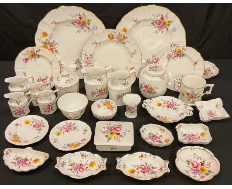 A Royal Crown Derby Posie pattern ginger jar and cover, trinket box and cover, plates, jugs, preserve pot and cover, loving c