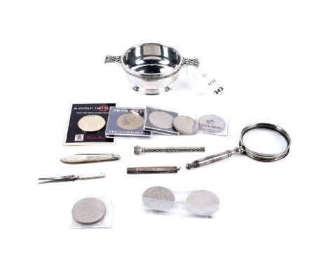 A selection of silver and collectibles, including: a mother-of-pearl cased silver fruit knife; a silver plated propelling pen