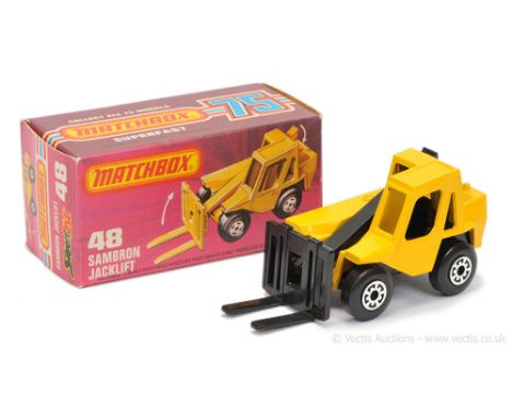 Matchbox Superfast 48c Sambron Jacklift - yellow body, black hoist and forks, matt black base, 5-arch wheels - Excellent in G