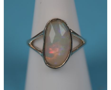 Silver opal set ring