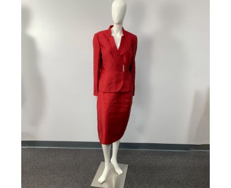 Tahari by Arthur S. Levine Luxe Holiday Red Evening Suit for women. Jacket with light shoulder pads. This two piece suit incl