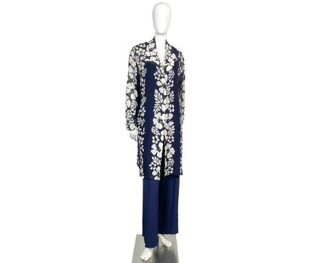 Original vintage Escada Margaretha Ley sheer silk long pants jumpsuit set with cream color flower patterns, Chelsea collar, a