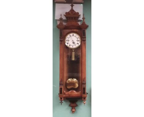 Vict Walnut Single Weight Vienna Clock