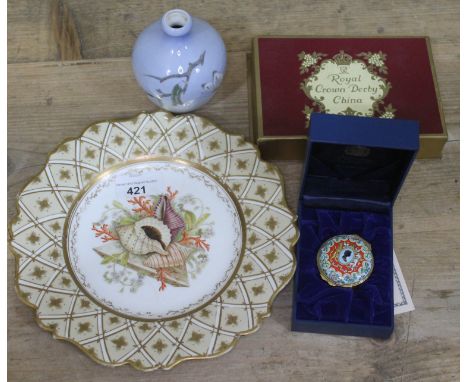 A mixed lot of porcelain to include a Royal Copenhagen squat vase, a Halcyon Days enamel pill box, a boxed set of 6 Royal Cro