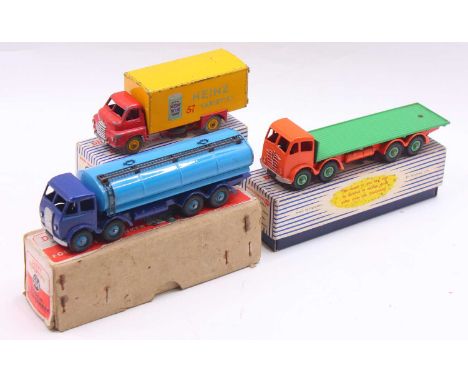 Dinky Toys group of 3 mostly playworn haulage diecasts to include; No.923 Big Bedford Heinz Van, No. 504 Foden 14-Ton Tanker,