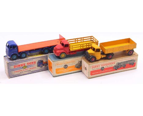 Dinky Toys group of 3 playworn haulage diecasts to include; No.521 Bedford Articulated Lorry in yellow with red ridged hubs, 