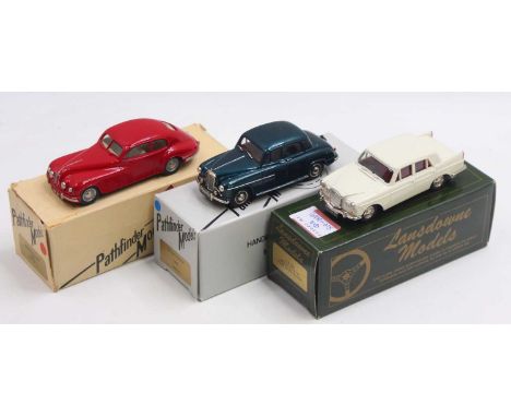 Lansdowne Models and a Pathfinder Models 1/43 scale white metal vehicle group, to include an LD6 1961 Wolseley 6/110, a Pathf