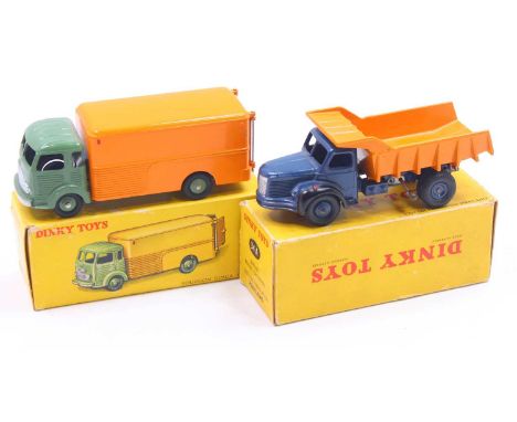 French Dinky Toys group of 2 to include No.34A Berliet Quarry Truck, dark blue cab and chassis, orange rear tipper, with 33a 