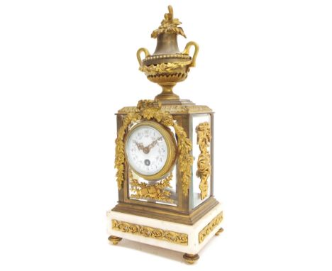 Good French ormolu and white marble four glass mantel clock timepiece with platform escapement, the 2.5" floral painted conve