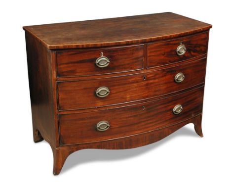 A Regency mahogany bow front chest, fitted two short and two long drawers, on swept bracket feet 80 x 110 x 57cm (31 x 43 x 2