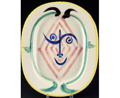 Pablo PICASSO (1881-1973) Faunkopf - Faun's head 1948,ovale Schale aus weißem Steingut, farbig gefasst und glasiert, Faun's h