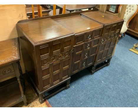 A vintage oak sideboard W 137 cm