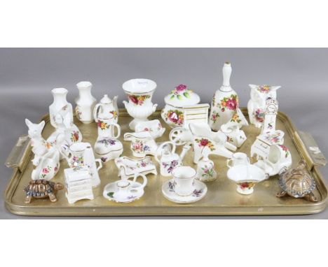 A tray lot of assorted miniature porcelain figures to include Wade and Hammersley examples etc.