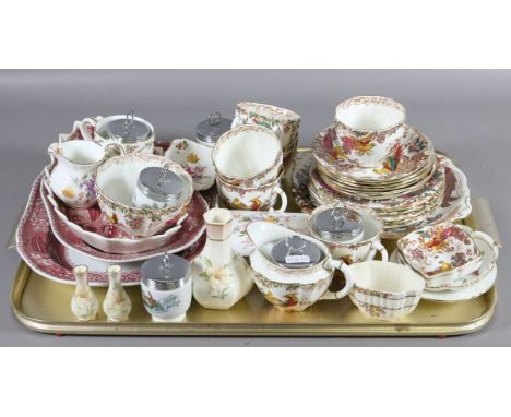 A tray lot of collectable china to include Royal Crown Derby, Copeland Spode and Royal Worcester examples.