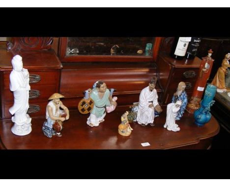 Oriental ceramic figures 