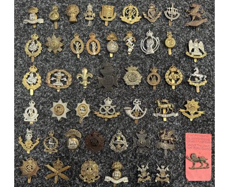 WW2 British Cap Badge Collection to include: Royal Dublin Fusiliers, Royal Devon Yeomanry Artillery, Lothian &amp; Border Hor