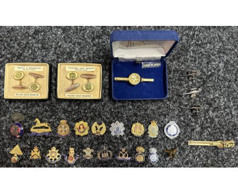 Rolled Gold Cuff Links Sets for the Highland Light Infantry and the Argyle &amp; Sutherland Highlanders in original boxes x 2