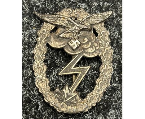 WW2 Third Reich Erdkampfabzeichen der Luftwaffe - Luftwaffe Ground Assault Badge. Two part constuction with separate eagle. M