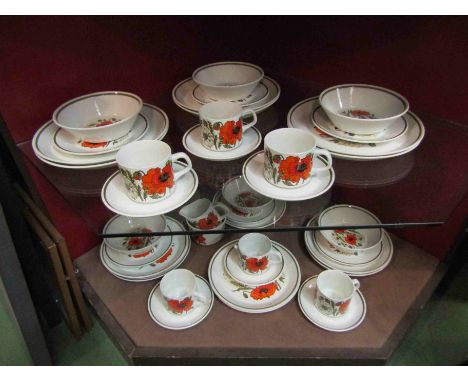 A quantity of J and G Meakin poppy design studio tea and dinner wares