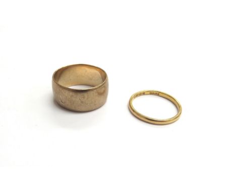 A 9ct gold wedding band, size o, 6.5g and a 22ct gold band, size L/M, 1.8g (2) 