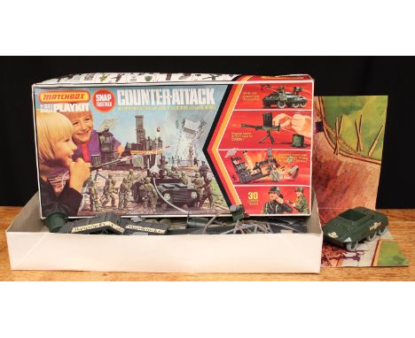 Matchbox 1:32 scale PK1001 Counter Attack play kit, comprising various pieces including armoured car, various combat troops, 