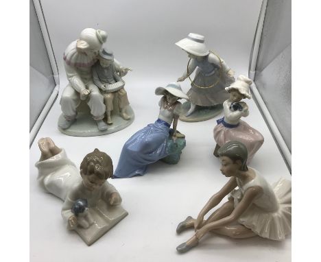 A Lot of 5 various Nao figures and One other Spanish made clown figure. 