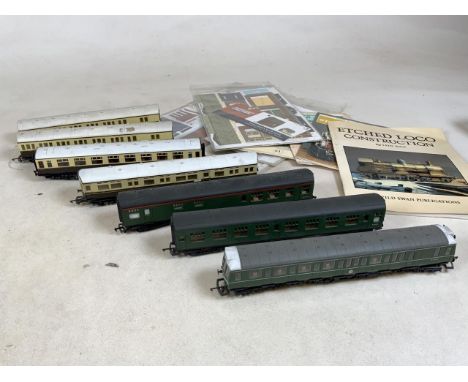 Seven 00 gauge Airfix, Lima and Dapol carriages. To include two Airfix GWR first/third class carriages from 1975, a Bachman G