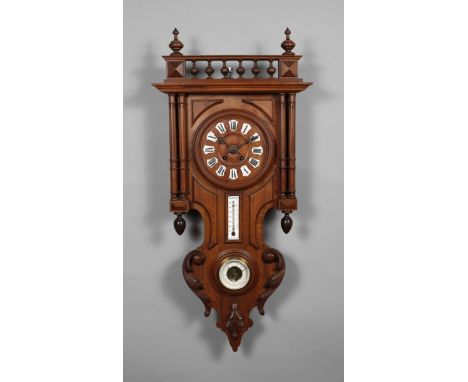 Uhr mit WetterstationFrankreich, um 1880, Gehäuse aus massivem Nussbaum, Front mit integriertem Barometer und Tachometer, Uhr